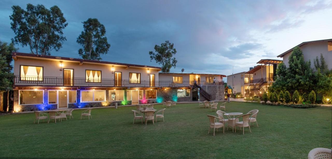 רמנגר Vow Resorts & Spa, The Corbett Wilderness מראה חיצוני תמונה